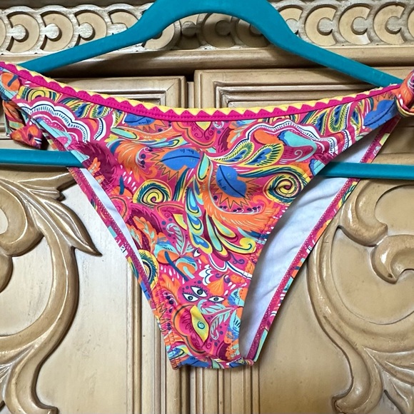 Bikini bottom Multi gorgeous colors sz Lguc adjustable sudes 👁️ at measurements - Picture 3 of 10